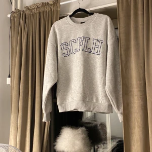 Sweatshirts  - fin sweatshirt från gina tricot🤍