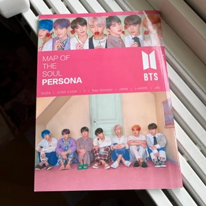 Bts - Bts bok, finns låttexter, bilder, fakta m.m..