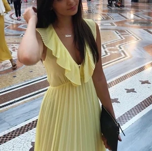 Långklänning från Zara - Långklänning från zara, superfin nu till sommaren. 💕 frakt ingår i priset!