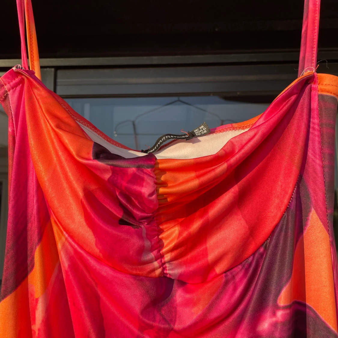 Mönstrad klänning  - 90