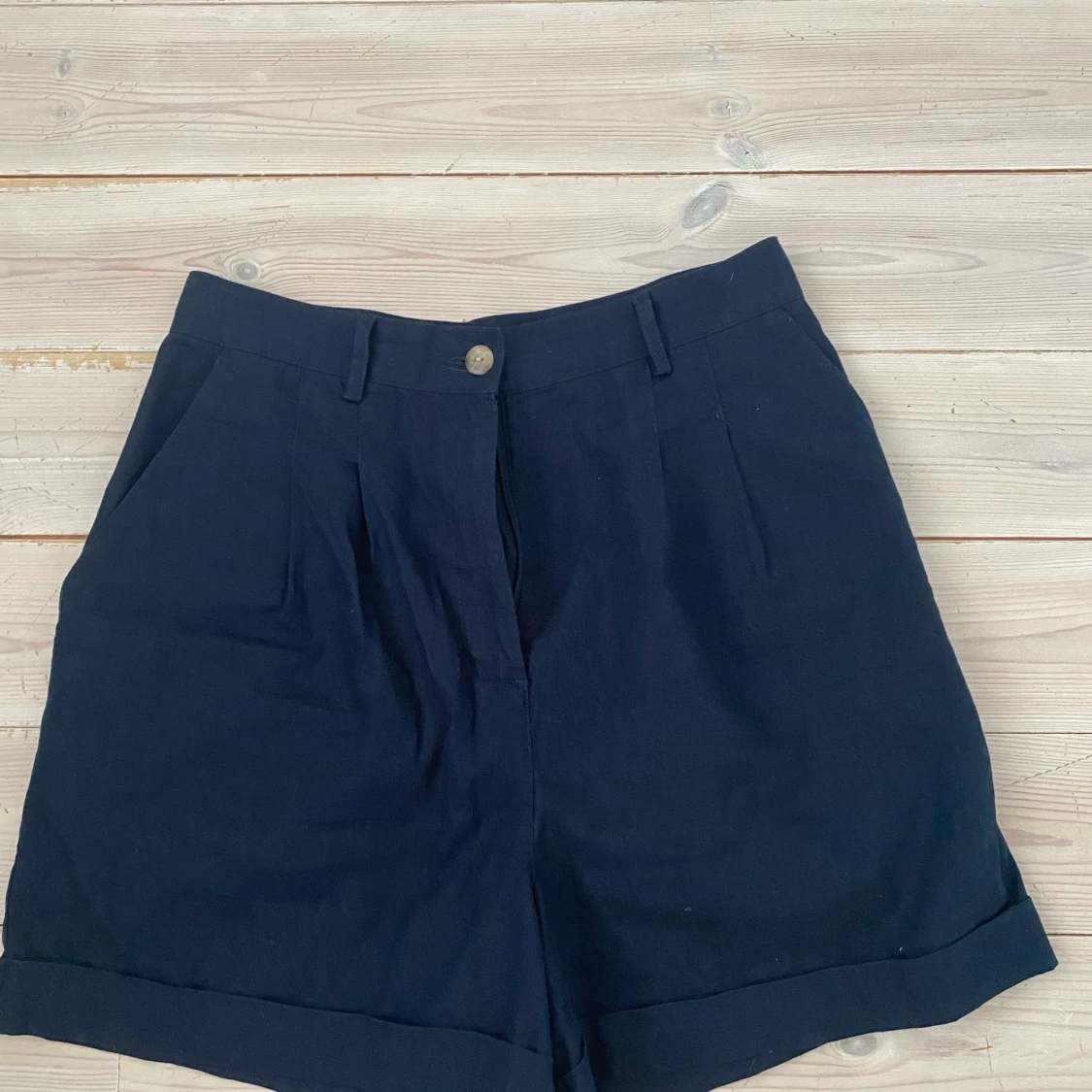 Blåa linneshorts