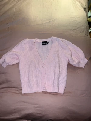 Pink half-sleeve cardigan  - Only worn once, in perfect condition