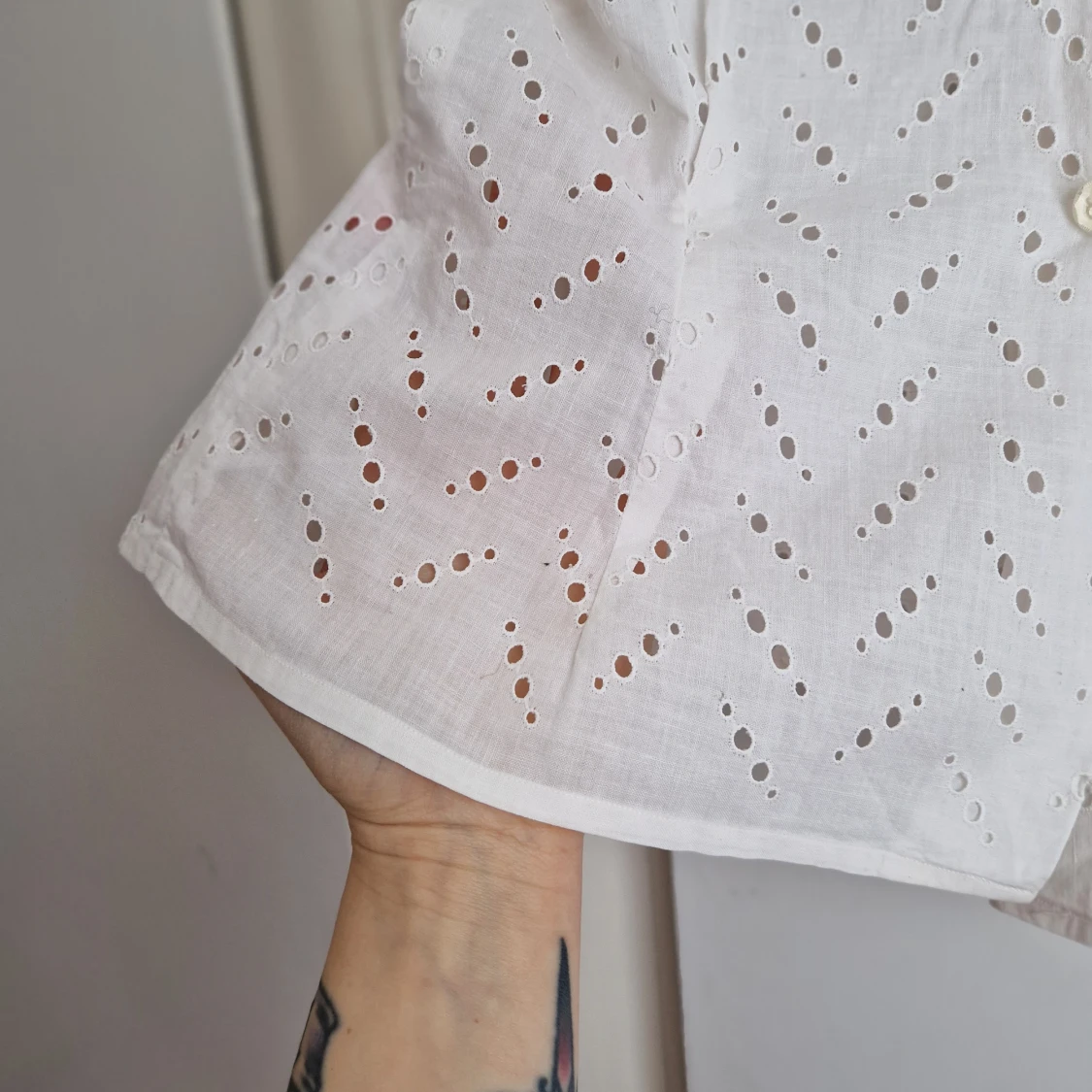 Nätt, vit Vintageblus  - 90