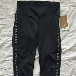 RÖHNISCH LEGGINGS  - - Röhnisch leggings  - aldrig använt  - prislapp kvar 