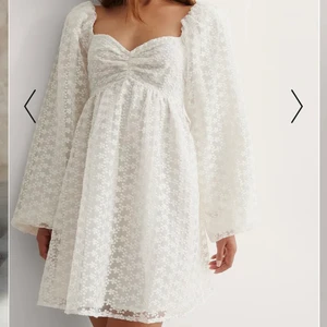 Nakd klänning - Jätte fin klänning från nakd, endast testad. 