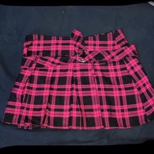 Kjol - Säljer denna kjol! Storlek S/M.