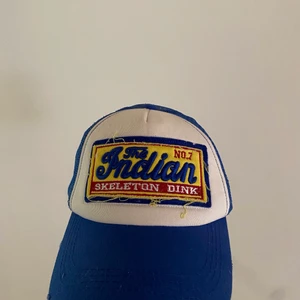 Keps  - Säljer denna jättefina blåa sommar kepsen då den inte kommer till användning💕 