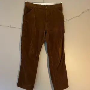 33/32 Carhartt WIP brown Corduroy pants 