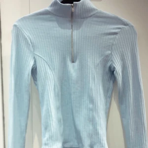 tröja  - tröja i fint skick 