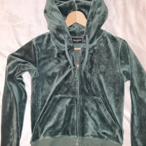 Juicy couture  - Green moss hoodie, fin skick