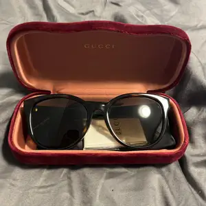 Gucci sunglasses new. 