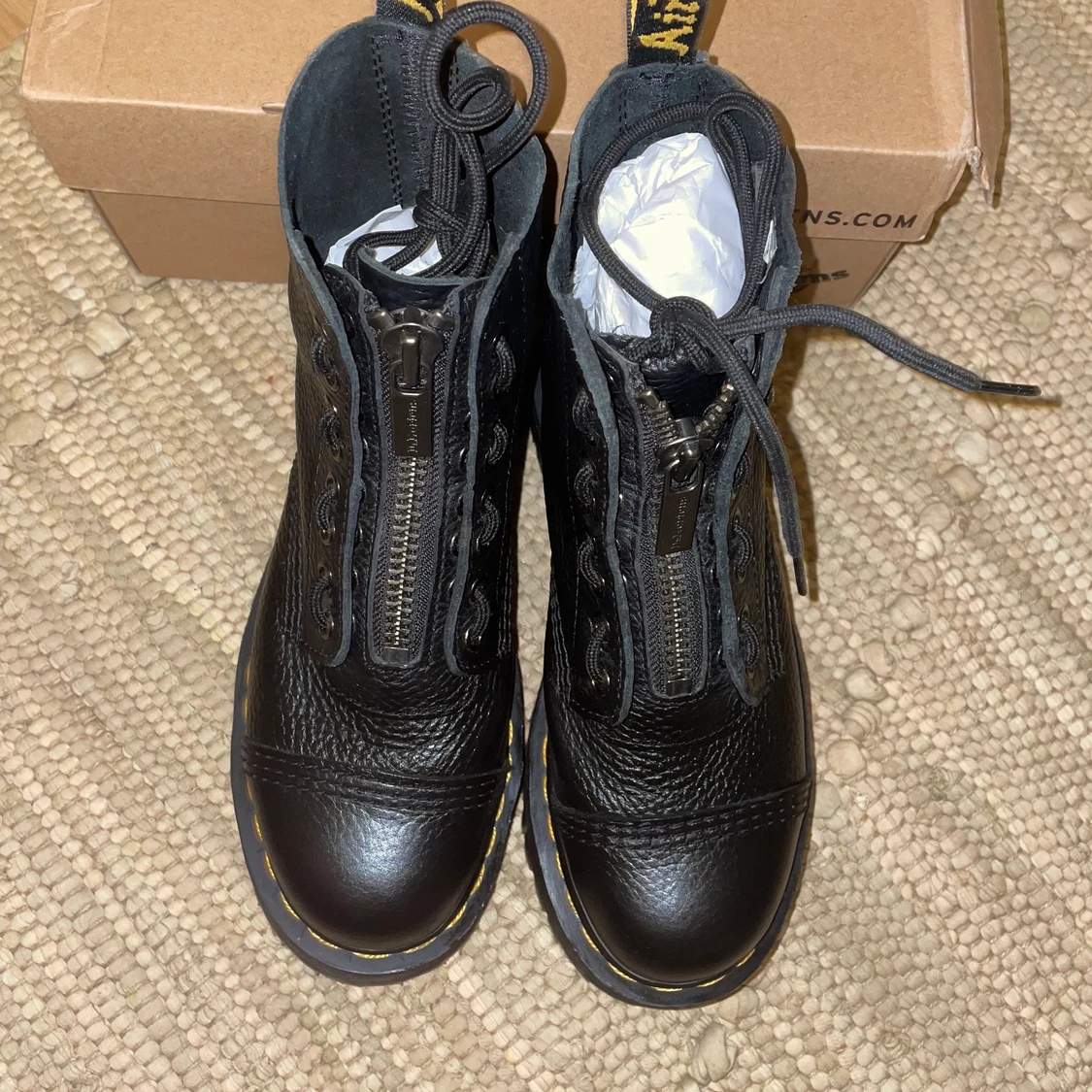 Dr. Martens - 90
