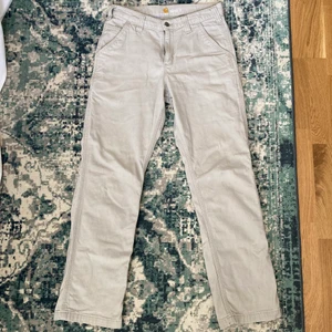 Carhartt byxor - Vintage Carhartt byxor. Bra skick. Hör av dig vid frågor👍