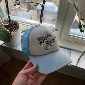 Palm angels  - Keps från palm angels, kom med bud