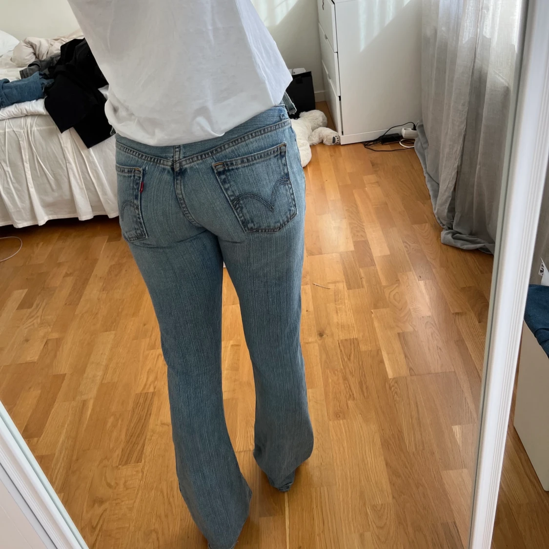 Lågmidjade Levis Bootcut Jeans - 90