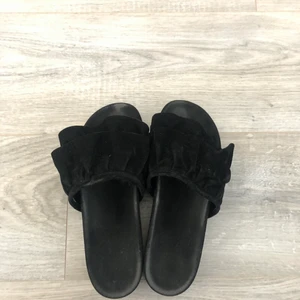 Sammets tofflor - Sammets tofflor, nyskick! Storlek 36