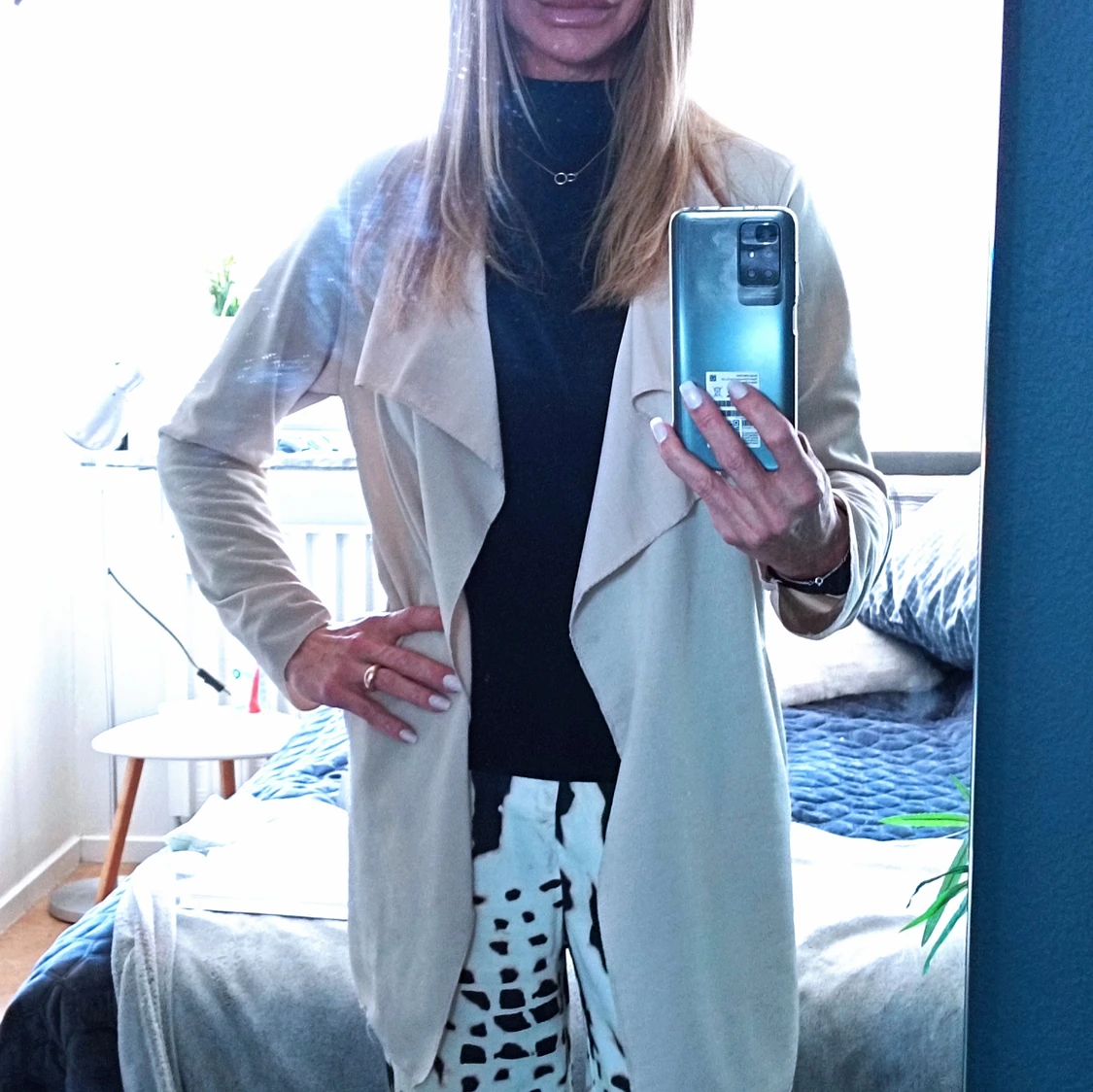 VILA tunn jacka strl S