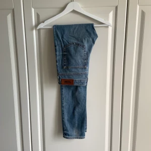 Jeans Acne - Raka och tighta jeans från Acne. Jättefin tvätt. Modellen heter flex/vintage. 