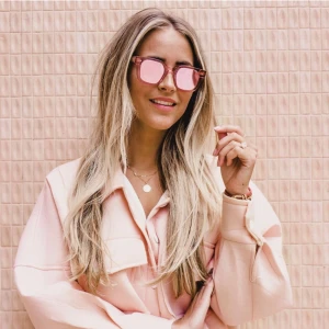 Rosa Chimis - Säljer nu mina rosa chimis!! Dessa va limited edition och går alltså inte att köpa längre💕💕nypris 1300kr