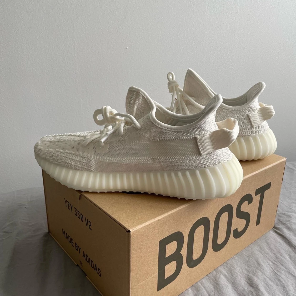 Adidas yeezy boost 350 v2 BONE - 90