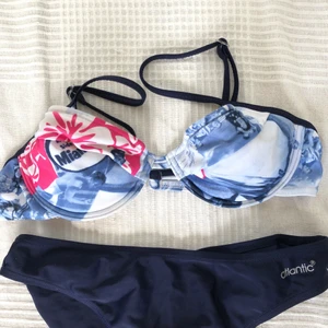 Bikini - Jättefin bikini, skulle säga storlek s/m⭐️ fraktar för 33kr eller möts upp i Fridhemsplan