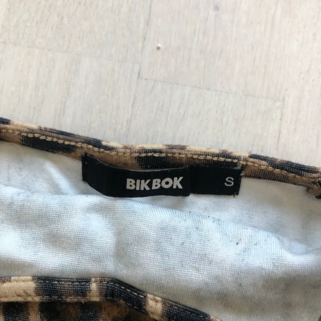 Leopard topp från bikbok - 90