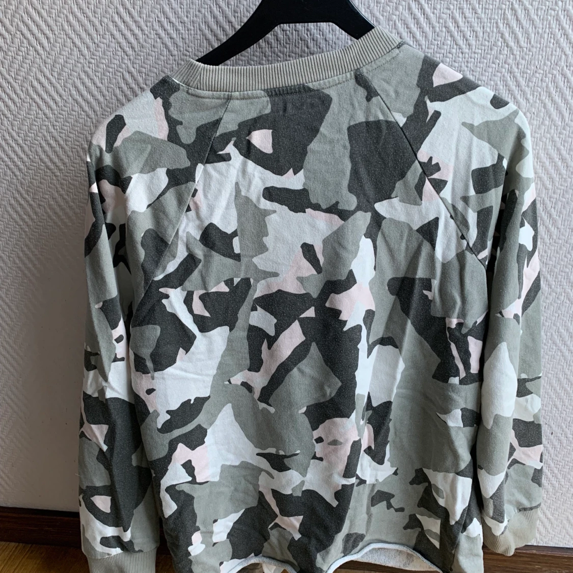 Calvin Klein tröja - 90