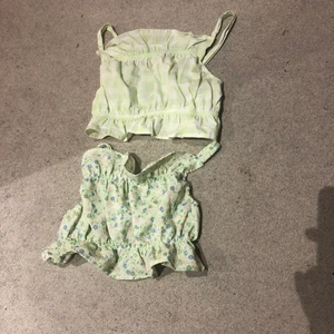 Gulliga toppar - Två så söta toppar i storlek 32 och 36 har inte använt en ända gång. Köptes från h&m.+frakt 