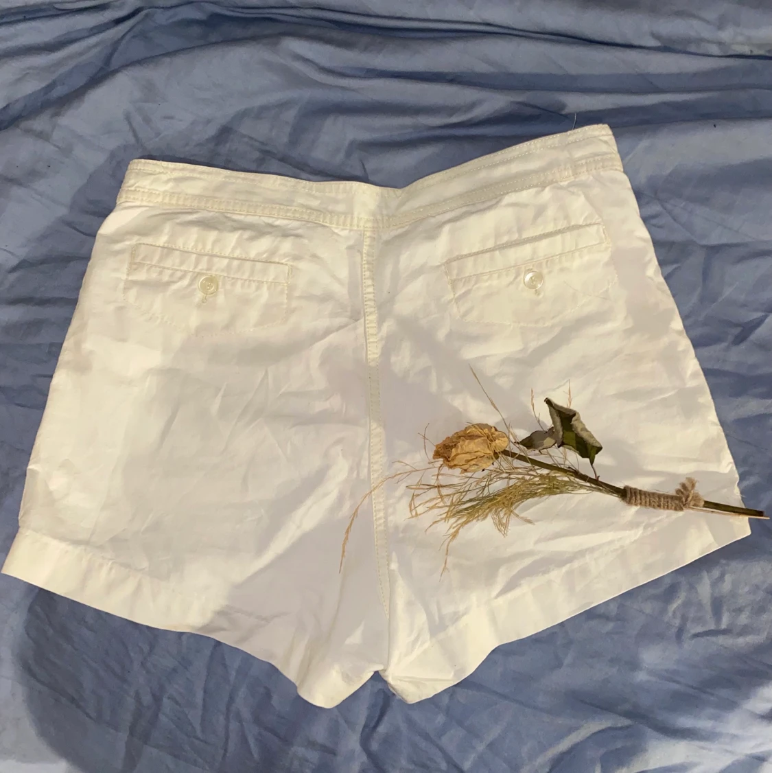 Vita högmidajde retro shorts - 90