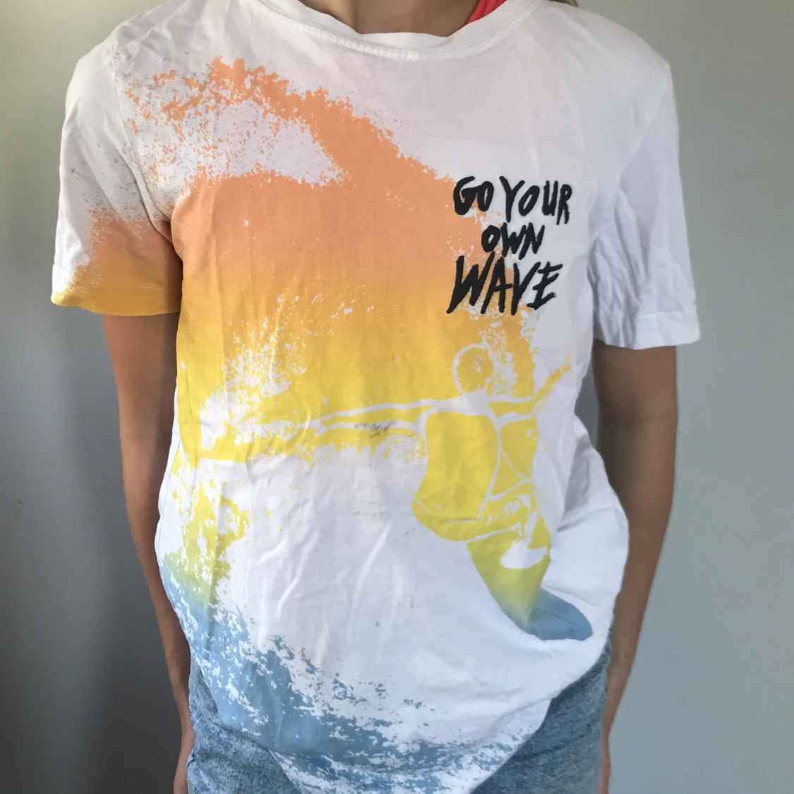 Jag säljer ett tre pack med t-shirts!