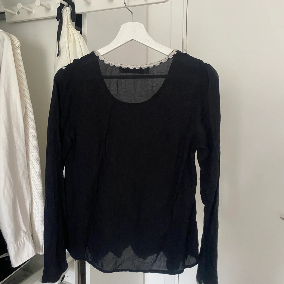 Svart Blus - 90