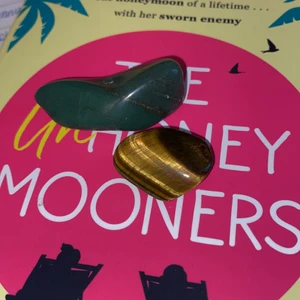 Kristaller  - Jätte fina kristaller. Köpte de för 100kr tillsammans. 