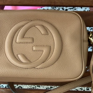 Gucci soho väska  - Säljer nu min Gucci soho väska. Knappt använd. 