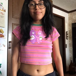 Rosa tshirt  - Köpt från hm men tyvärr tröttnat på den så säljer vidare 