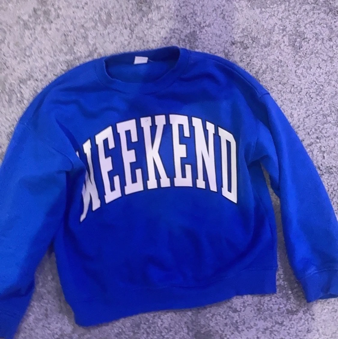 Sweatshirt