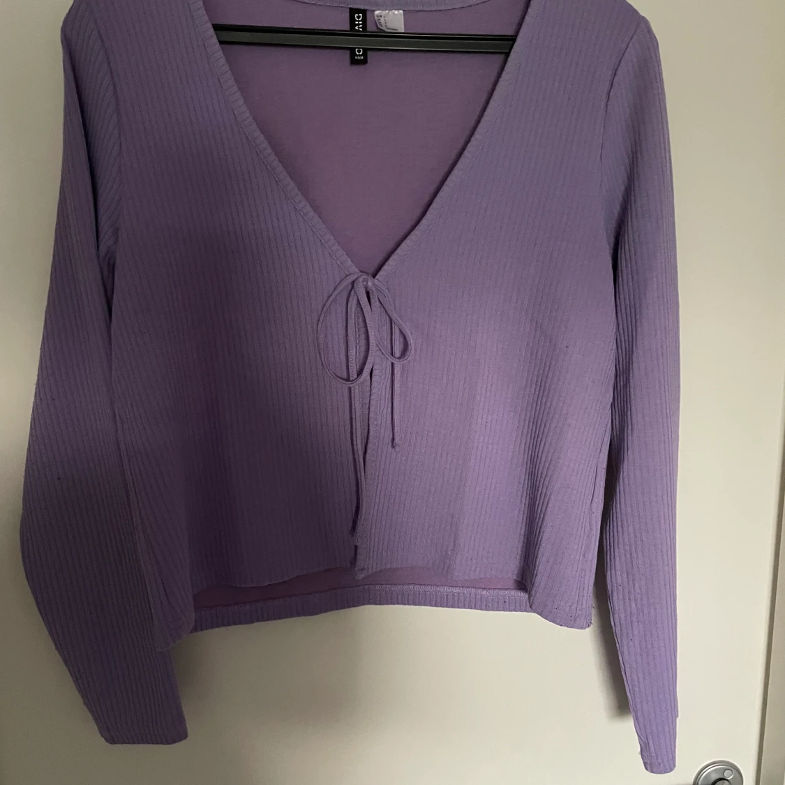 Gullig topp från HM i storlek L