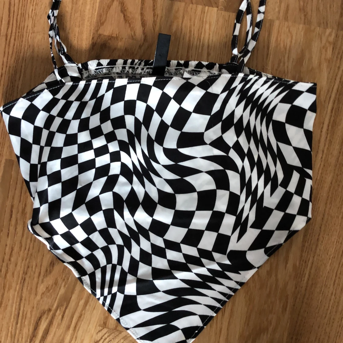 Selling this black and white top! - 90