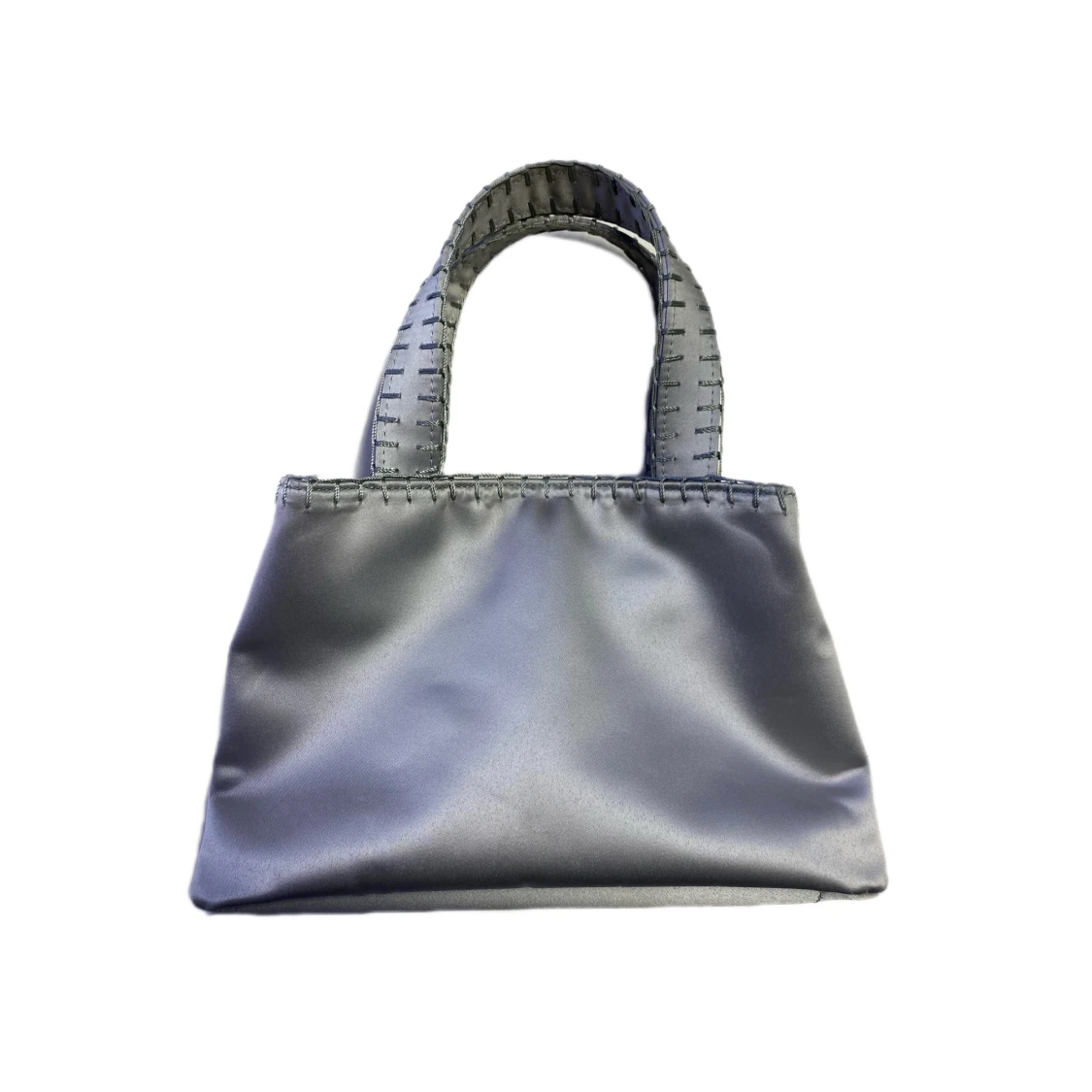 2000s Silver Satin Midi Handbag 🖤
