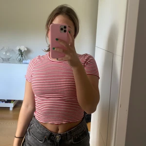 Randig topp - Randig topp i fint skick!