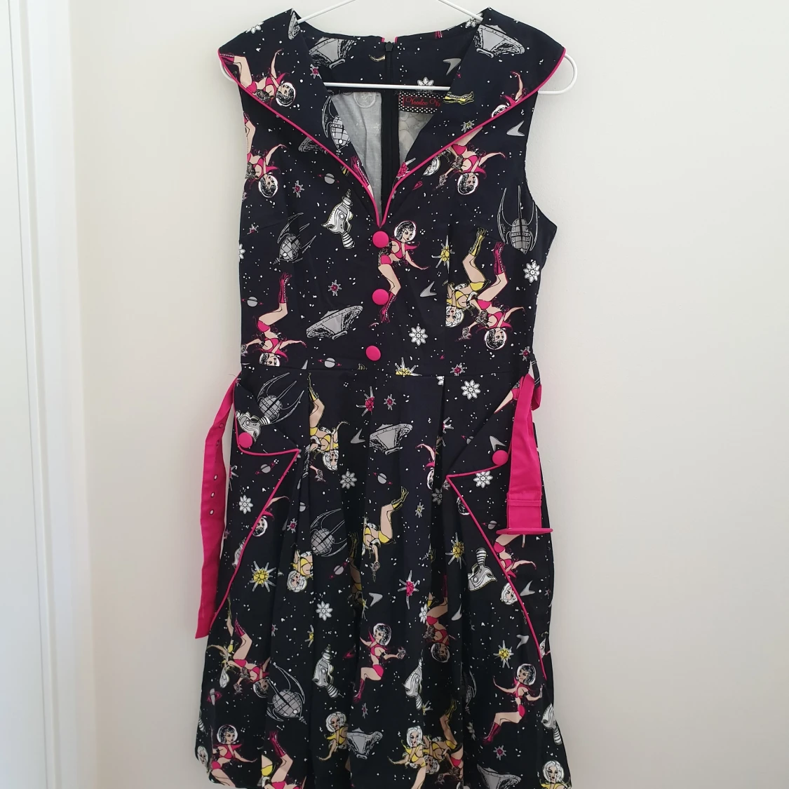 Vintage retro rymdklänning i Audrey Hepburn stil  - 90