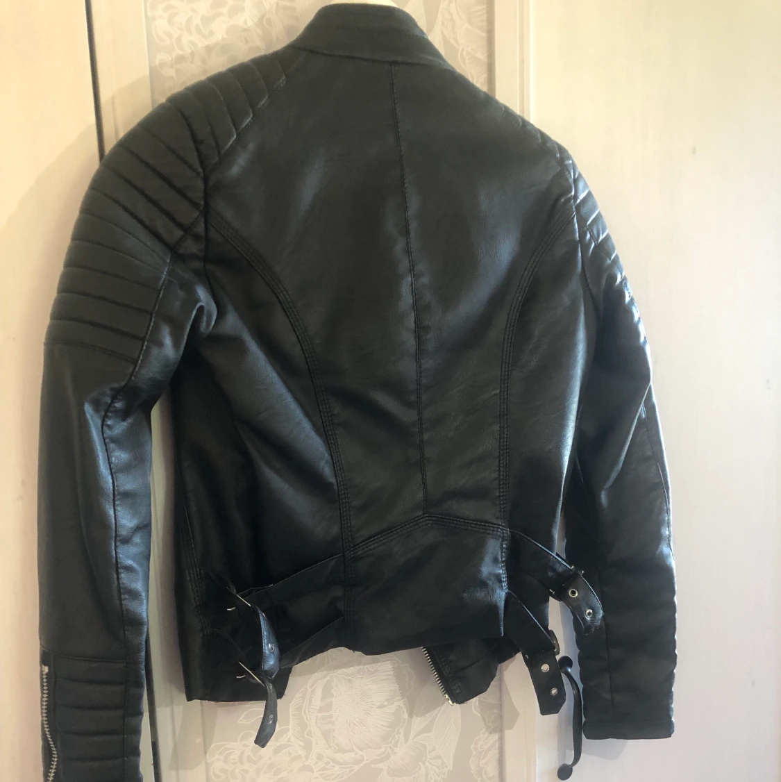 Fuskskinn jacka - 91