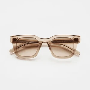 Chimi Eyewear - 04 Blue Bock Light Brown - Sprillans nya chimis köpte för 1 vecka sen. Säljer pga felköp, endast testade.  Nypris 1200:-  Mitt pris 1000, kan tänkas sänka vid snabb affär.  Köparen står för frakten 🌸🌸🌸