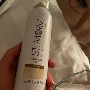 Brun utan sol - Helt ny brun utan sol. Säljer då jag köpt fel färg och inte kan lämna tillbaka. Köpte för 100kr