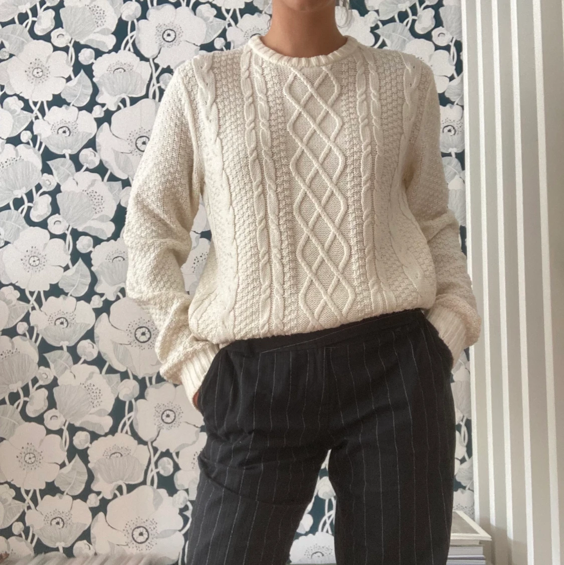 Cremevit stickad tröja - 90