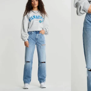 Gina 90’s high waisted jeans - Storlek S. Oanvända jeans i storlek S, längden passar dom som är ca 160- 169cm. Köparen står för frakt  