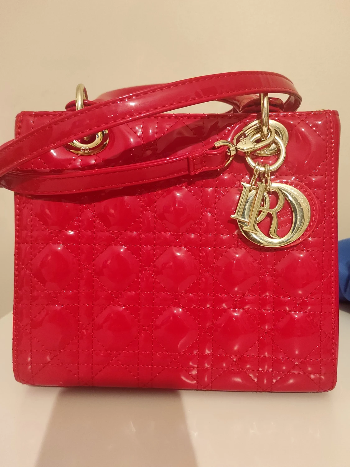 Oerhört snygg classy väska! 