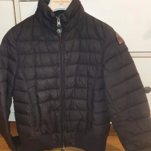 Vår-/höst-jacka  - Parajumpers äkta, small, bra skick