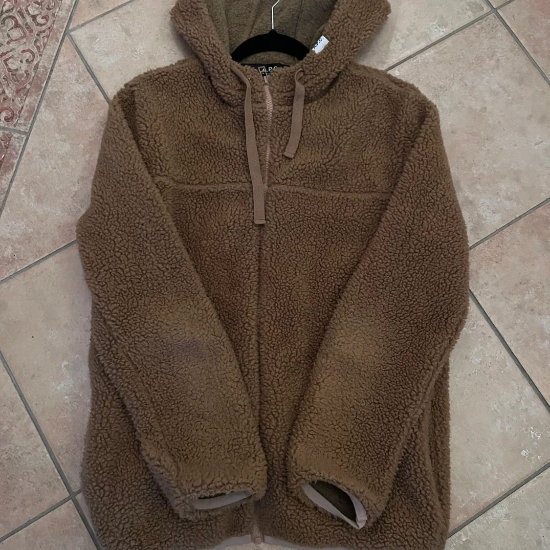 Tjock hoodie från A.P.C storlek - M