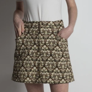 Vintage kjol - Mönstrad knäpp kjol men 60tals inspirerat mönster. 