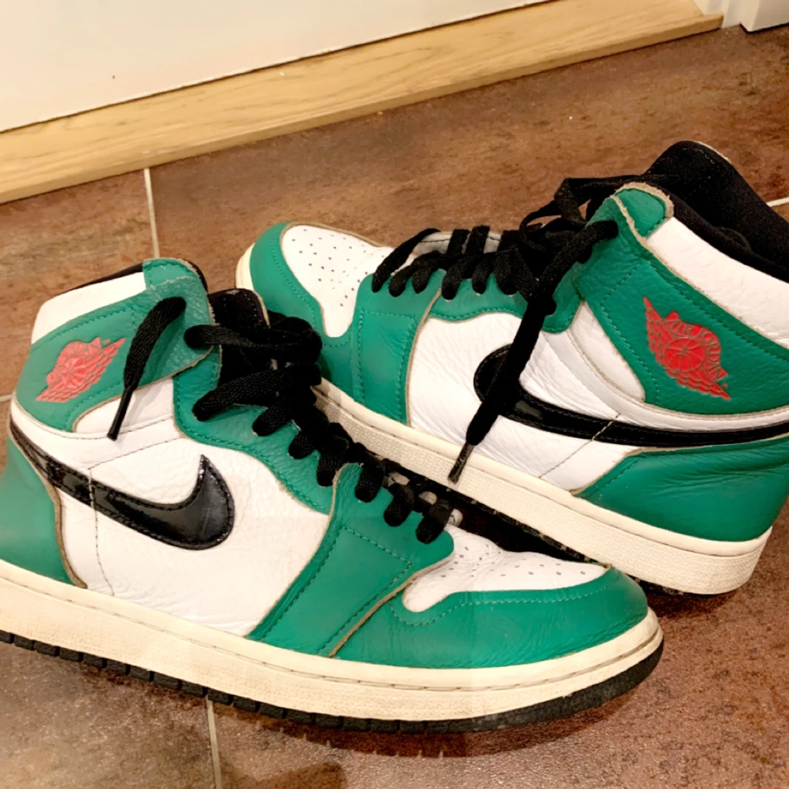 Jordan 1 Retro High Lucky Green